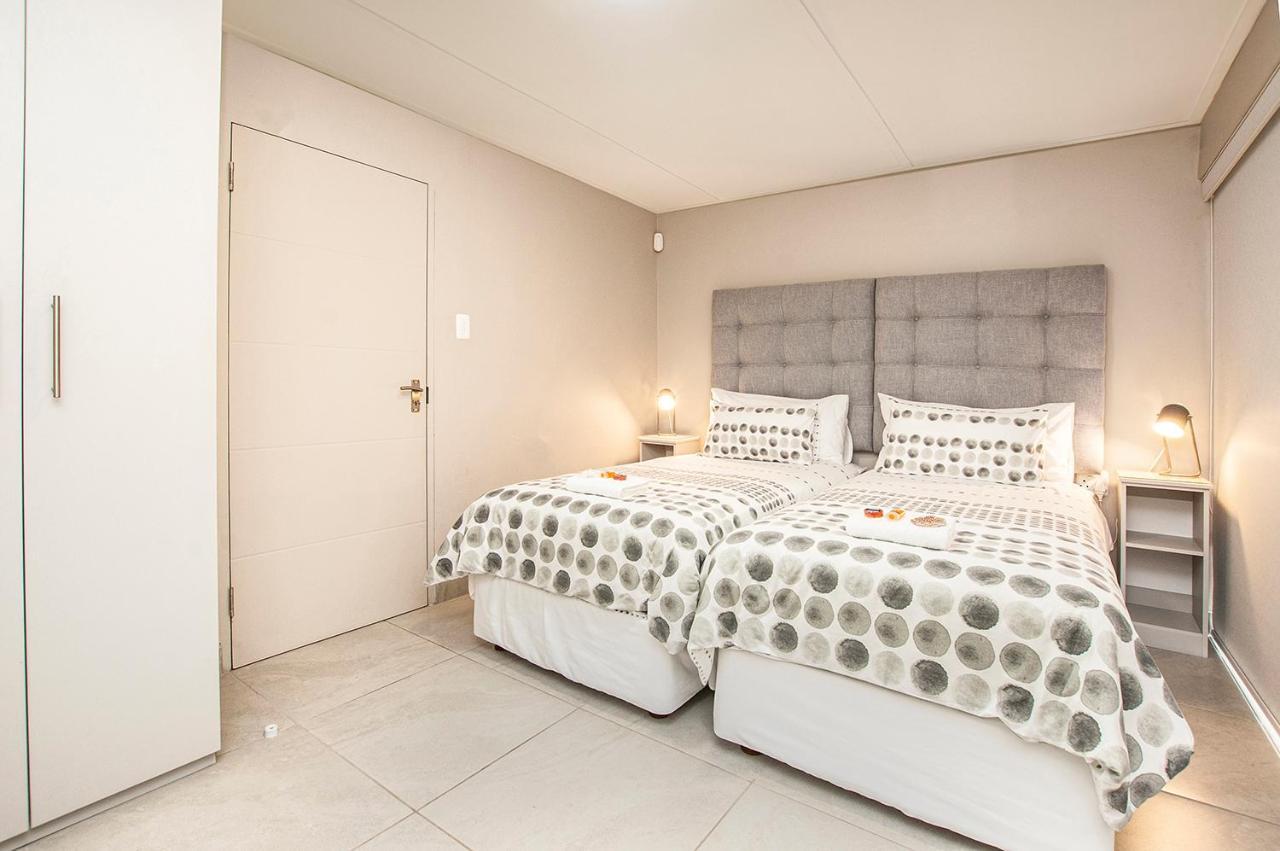 The Guinea Fowl Apartamento Reebok Exterior foto